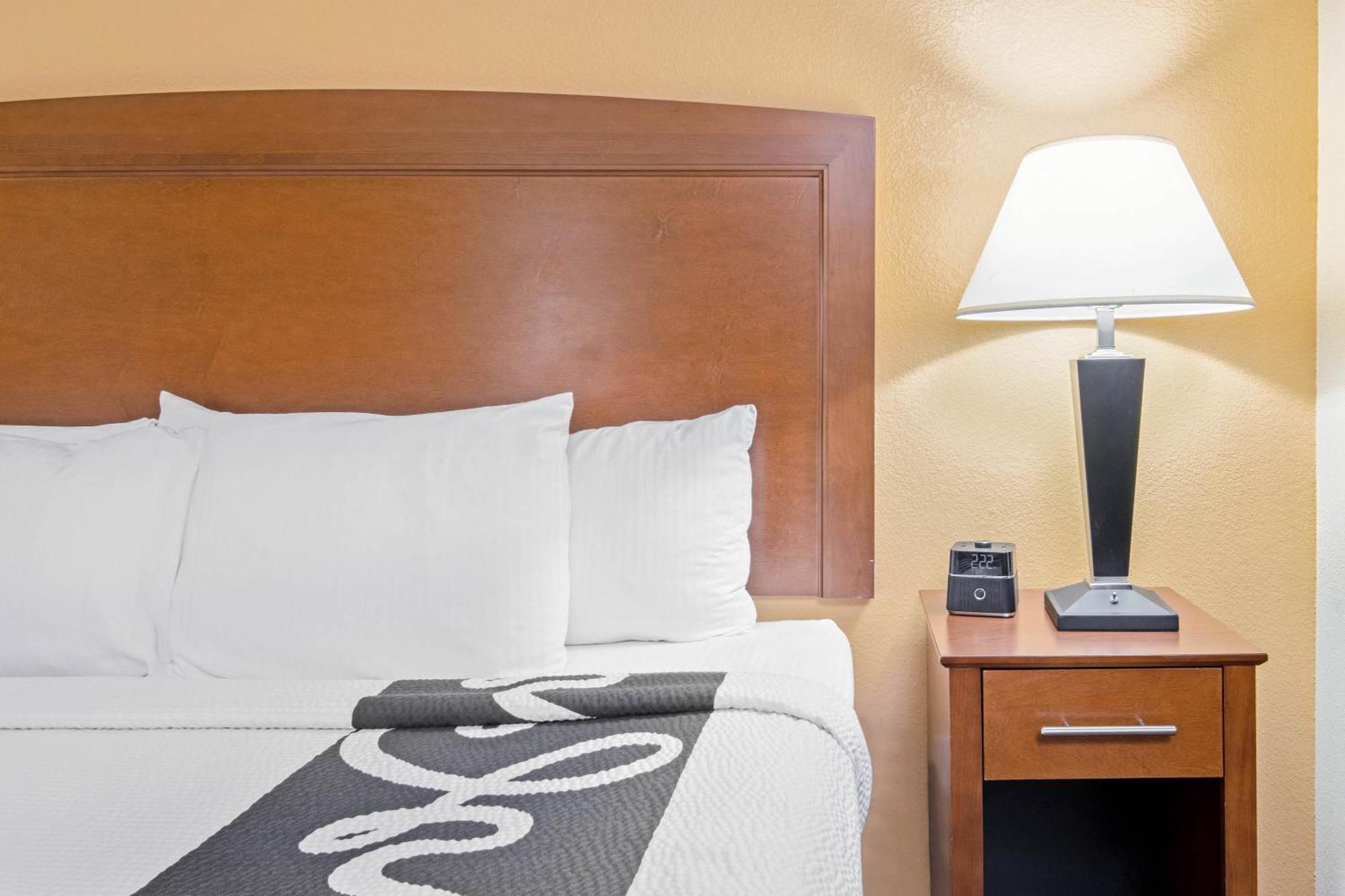 La Quinta By Wyndham Lawton / Fort Sill Exterior photo